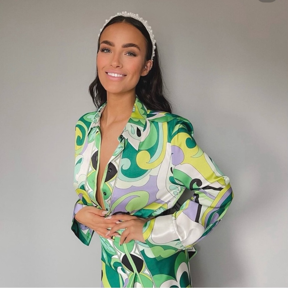 Zara green patterned top